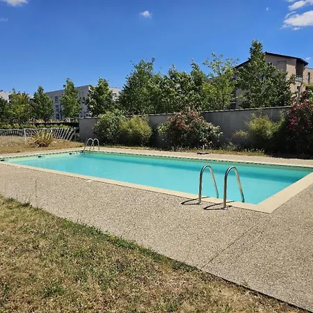 L'escale, Avec Piscine, Entre Eurexpo Et Le Groupama Stadium Апартаменты Мезье
